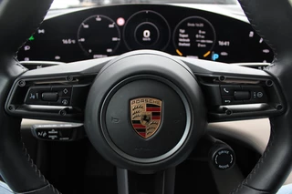 Porsche Taycan – thumbnail 32