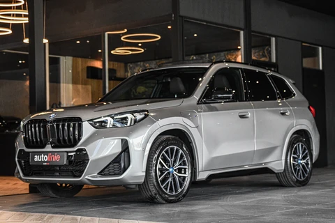 BMW X1 XDrive30e M Sport, Panorama, H.Kardon, Memory, 360, HUD, Ambiente, Trekhaak, Carplay!