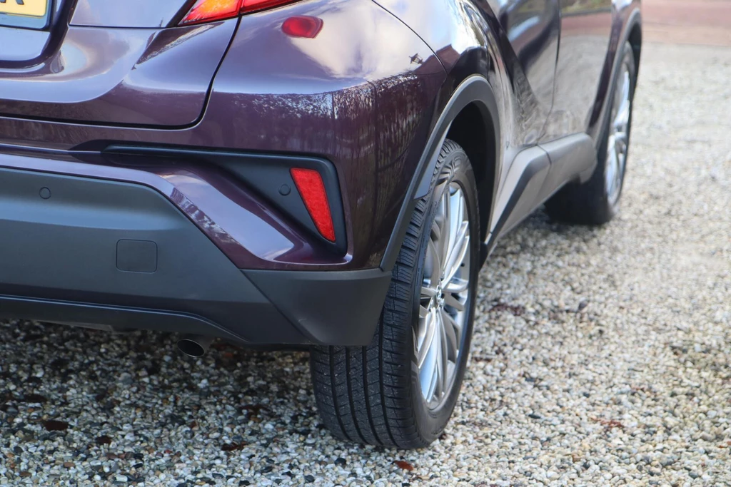 Toyota C-HR β foto 100