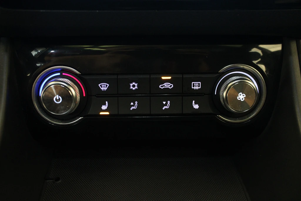 MG ZS EV – foto 16