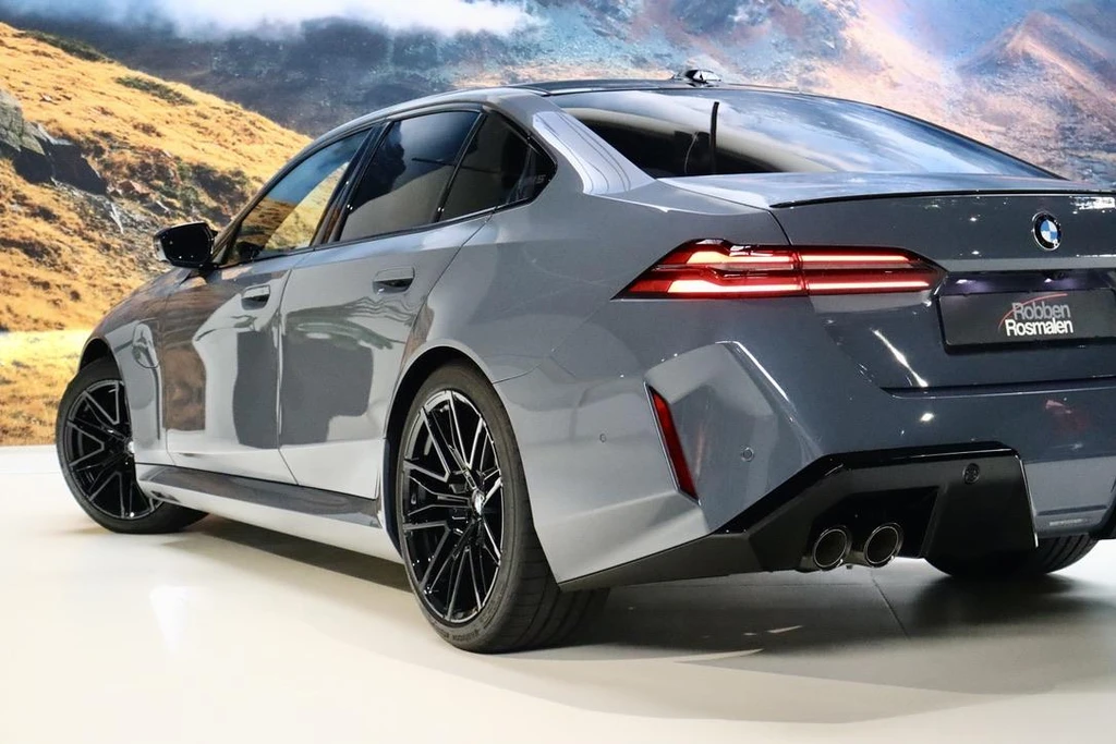 BMW M5 – foto 6