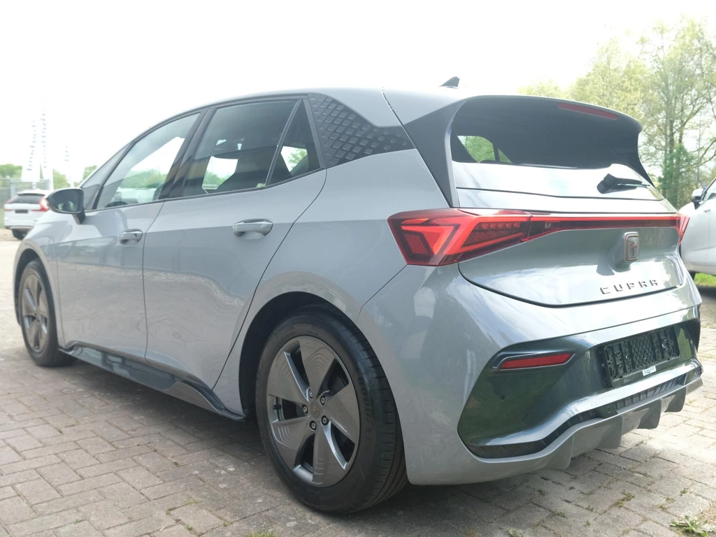 CUPRA Born – foto 2