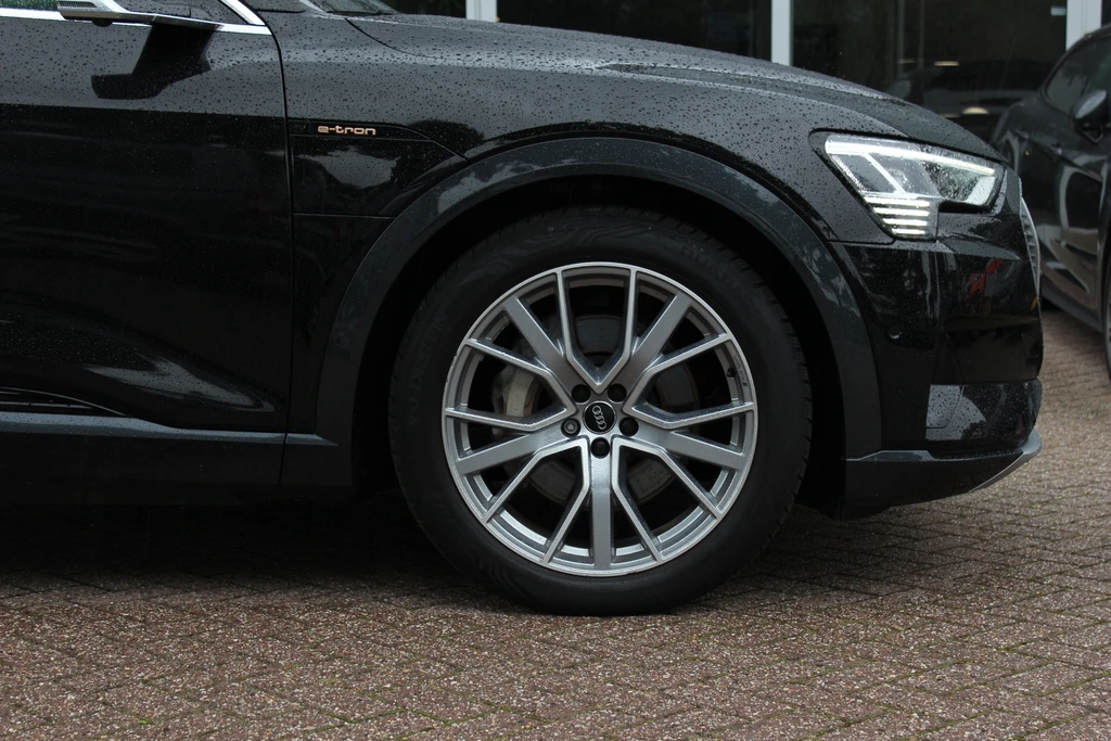 Audi e-tron – foto 18
