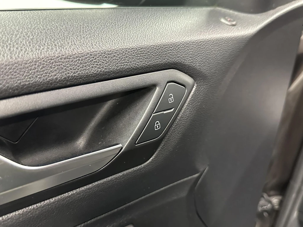 Volkswagen T-Roc – foto 18