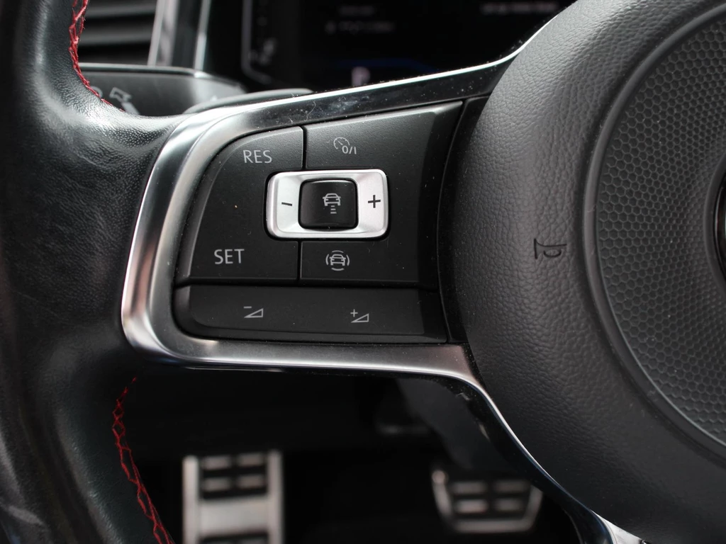 Volkswagen T-Roc – foto 11