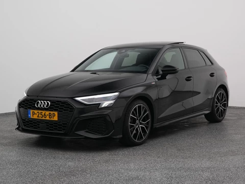 Audi A3 Sportback 30 TFSI Automaat S edition | PANO | CAMERA | NAVI | STOELVERWARMING