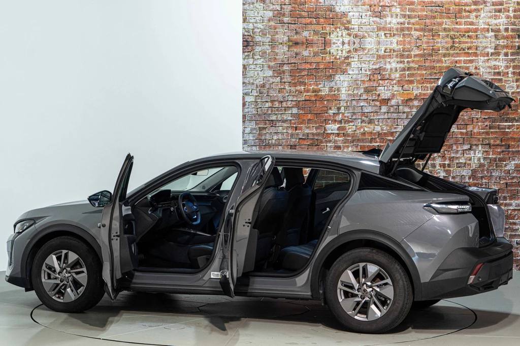 Peugeot 408 – foto 11