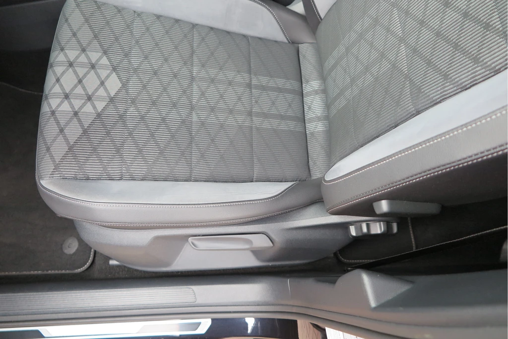 Volkswagen T-Roc – foto 32