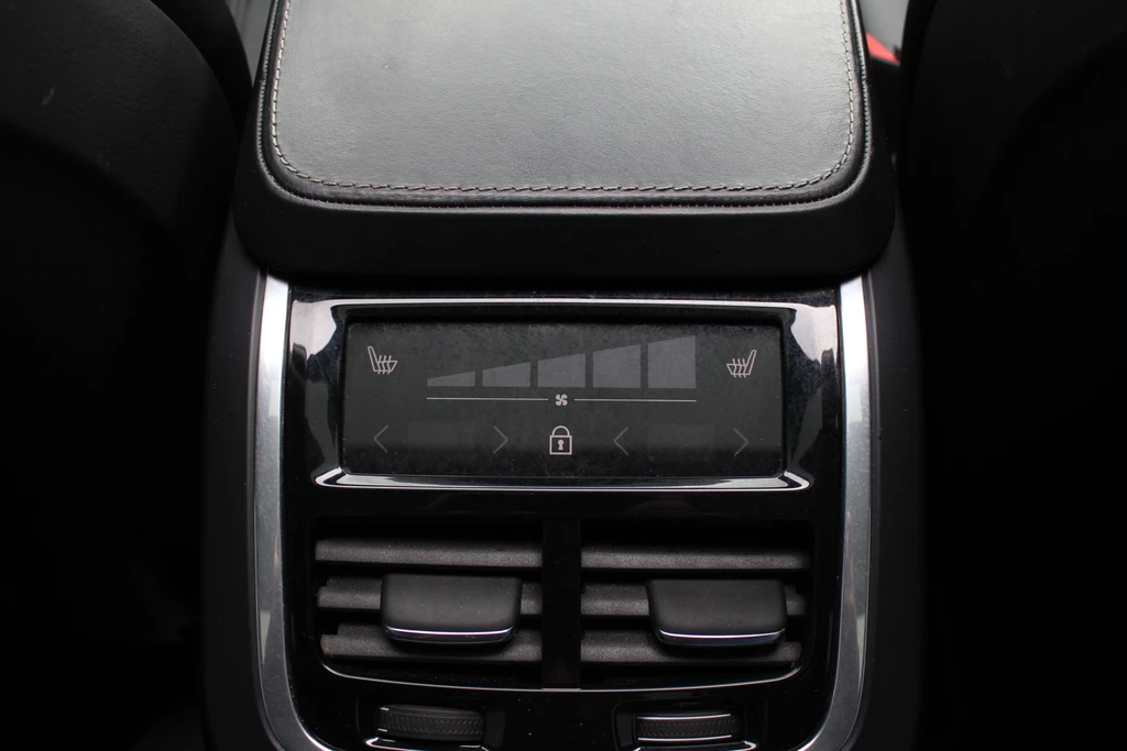 Volvo XC90 – foto 33