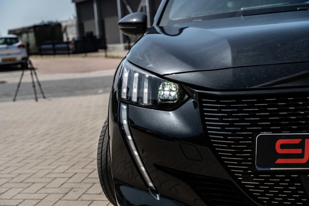 Peugeot 208 – foto 15