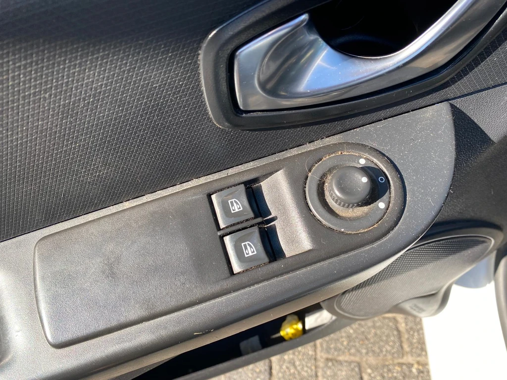 Renault Clio – foto 10