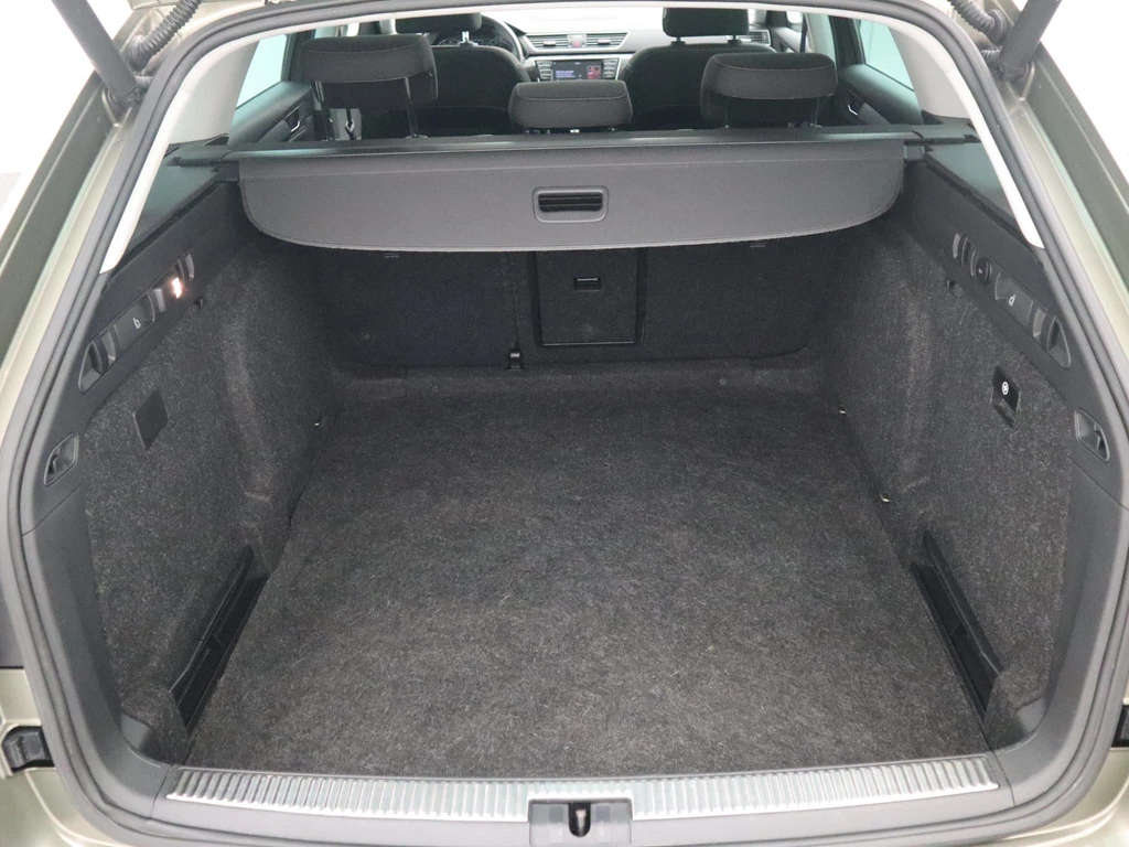 Škoda Superb – foto 42