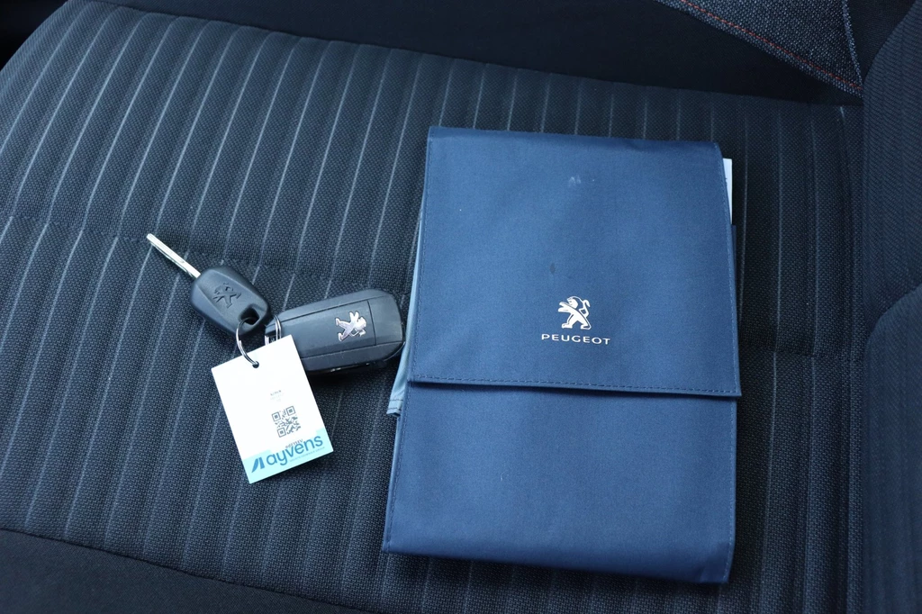 Peugeot 208 – foto 24