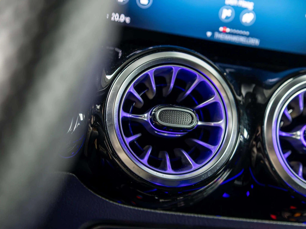 Mercedes-Benz EQA – foto 23