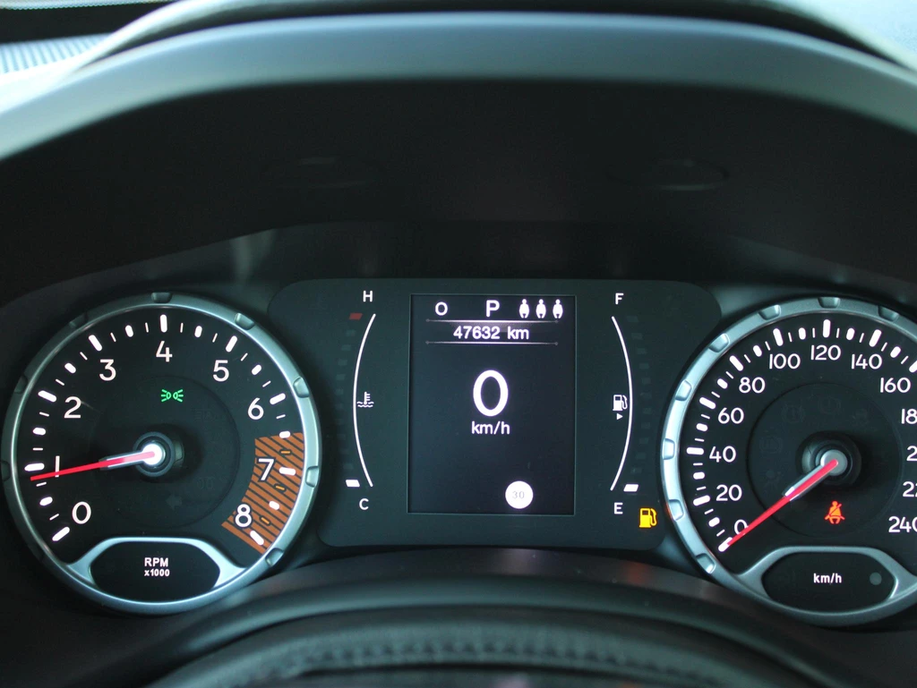 Jeep Renegade – foto 15