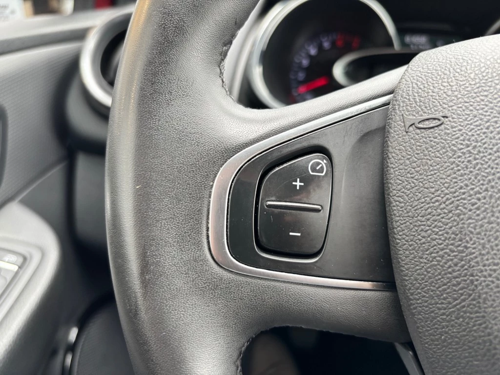 Renault Clio – foto 12