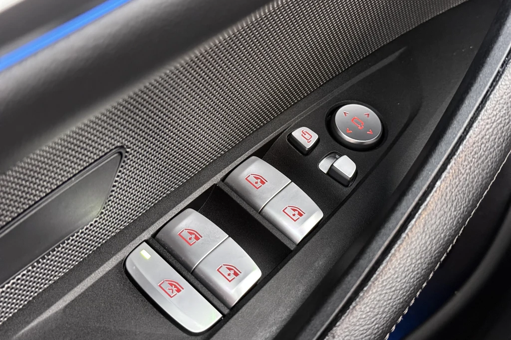 BMW i4 – foto 24