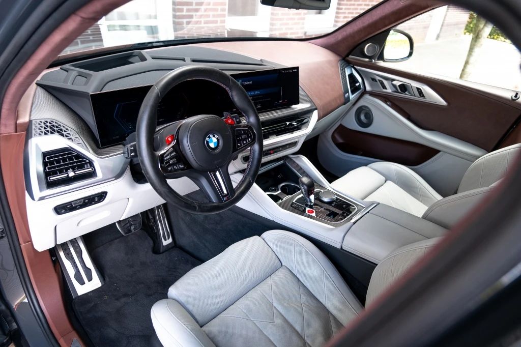 BMW XM – foto 13