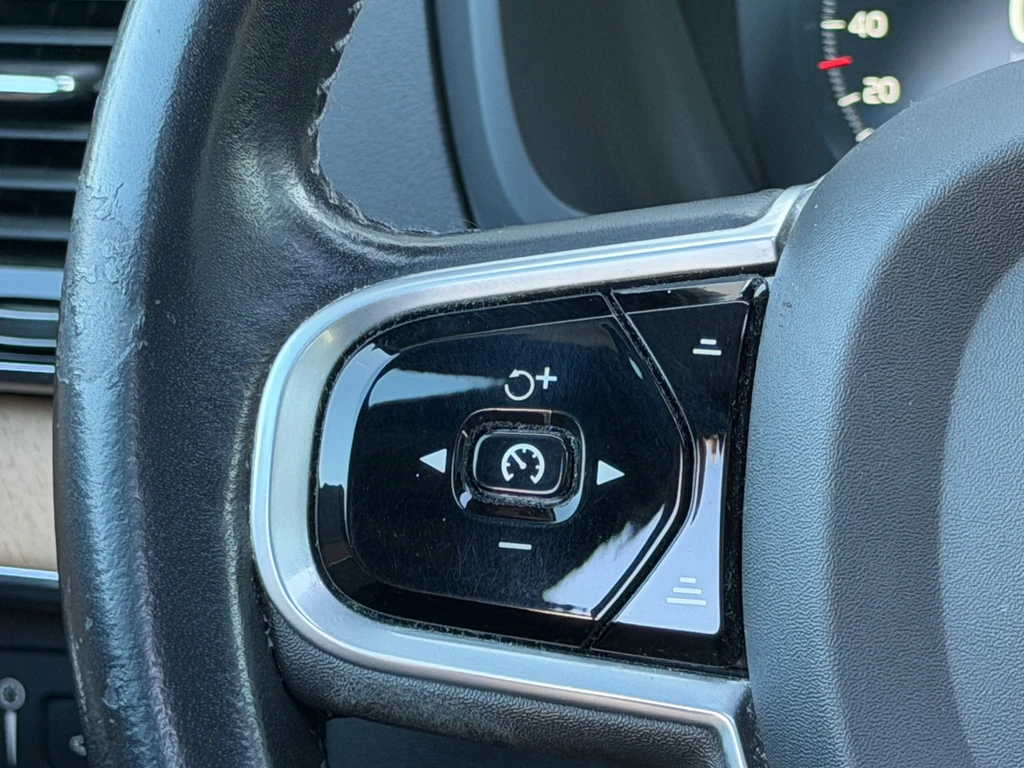 Volvo XC90 – foto 22