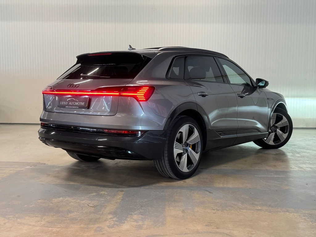 Audi e-tron – foto 6