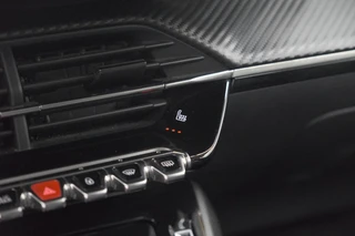 Peugeot 2008 – thumbnail 15