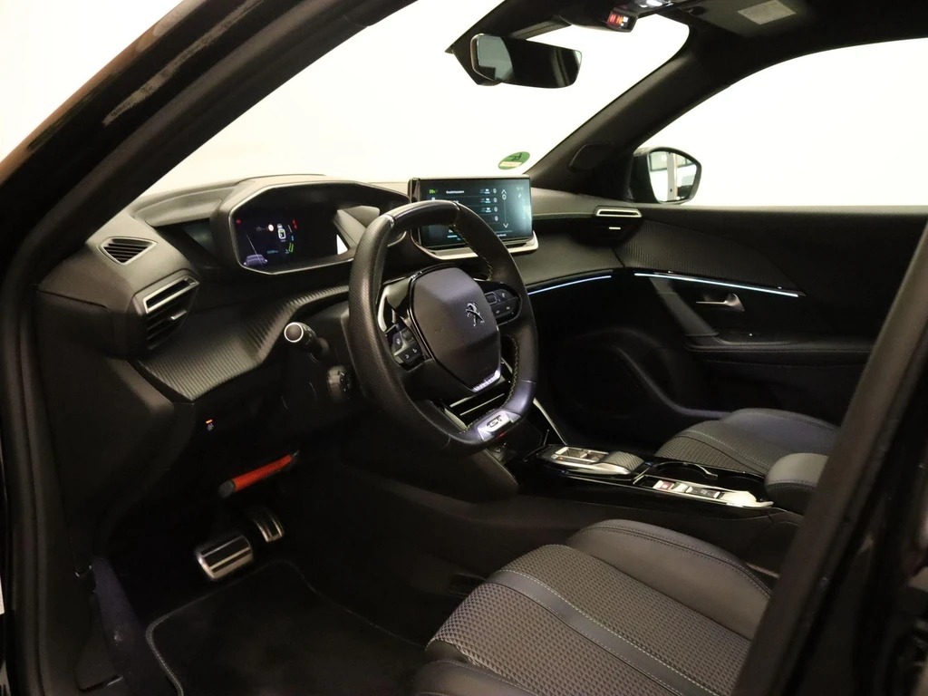 Peugeot e-2008 – foto 11