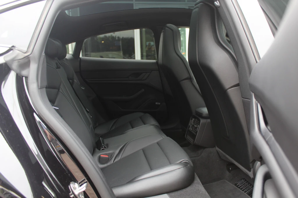 Porsche Taycan – foto 15
