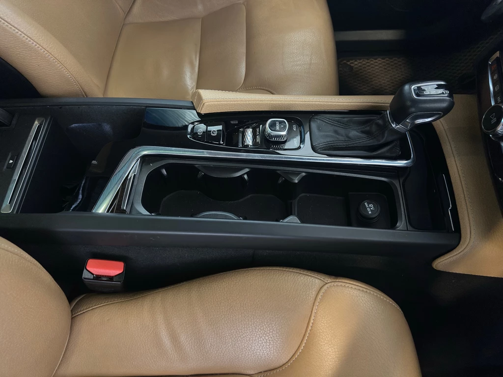 Volvo XC90 – foto 34