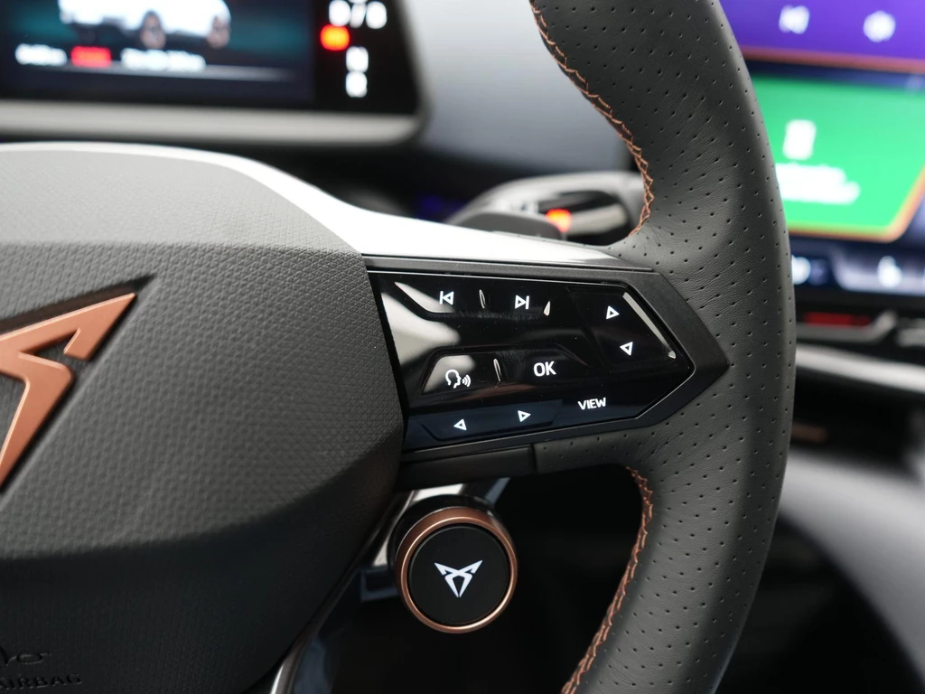 CUPRA Tavascan – foto 18