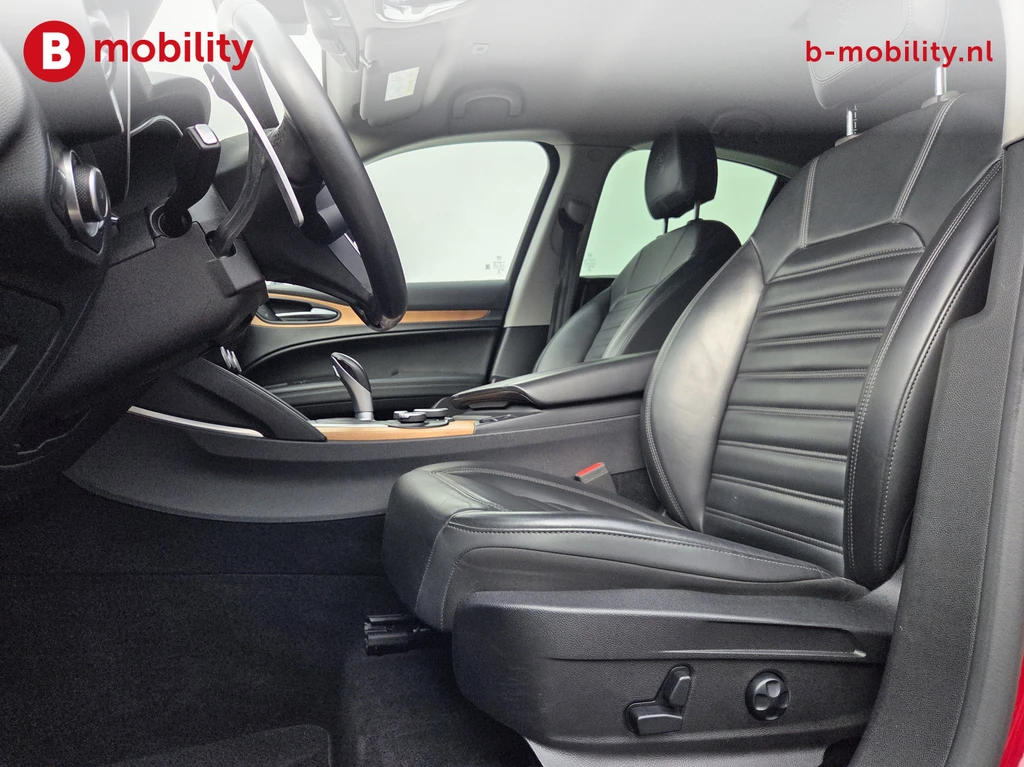 Alfa Romeo Stelvio – foto 12