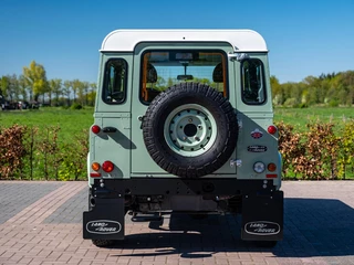 Land Rover Defender – thumbnail 11