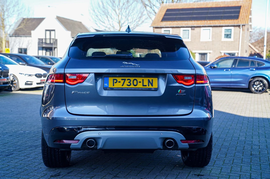 Jaguar F-PACE – foto 6