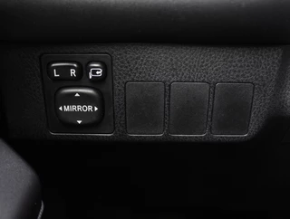 Toyota RAV4 – thumbnail 32