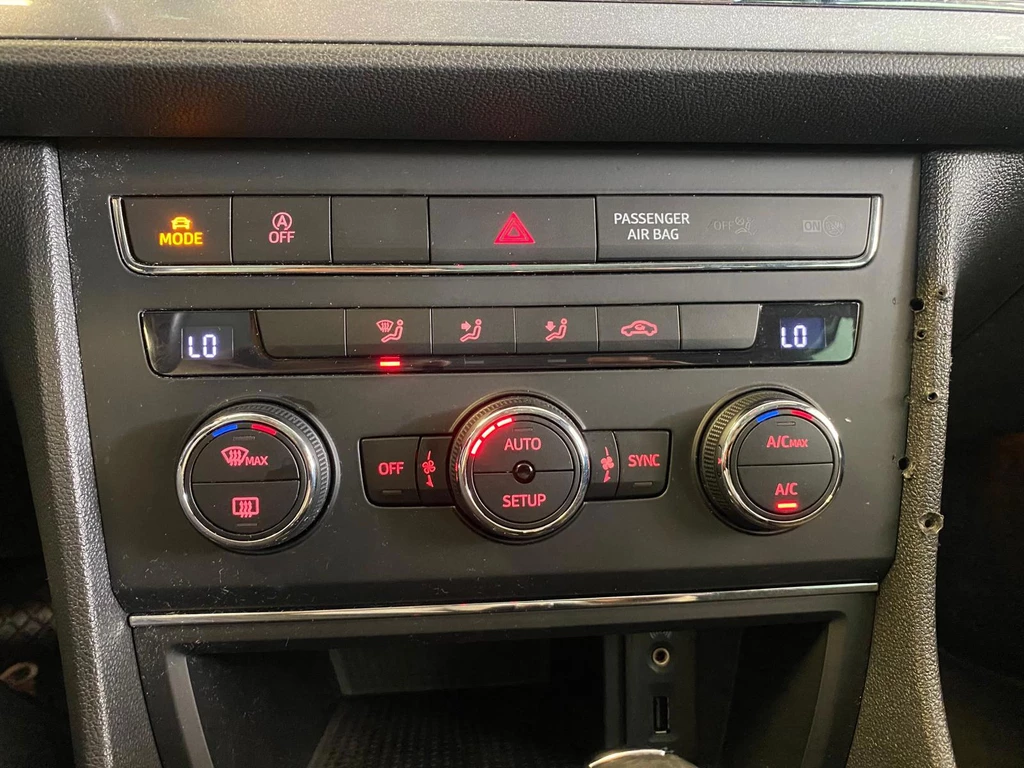 SEAT Leon – foto 16