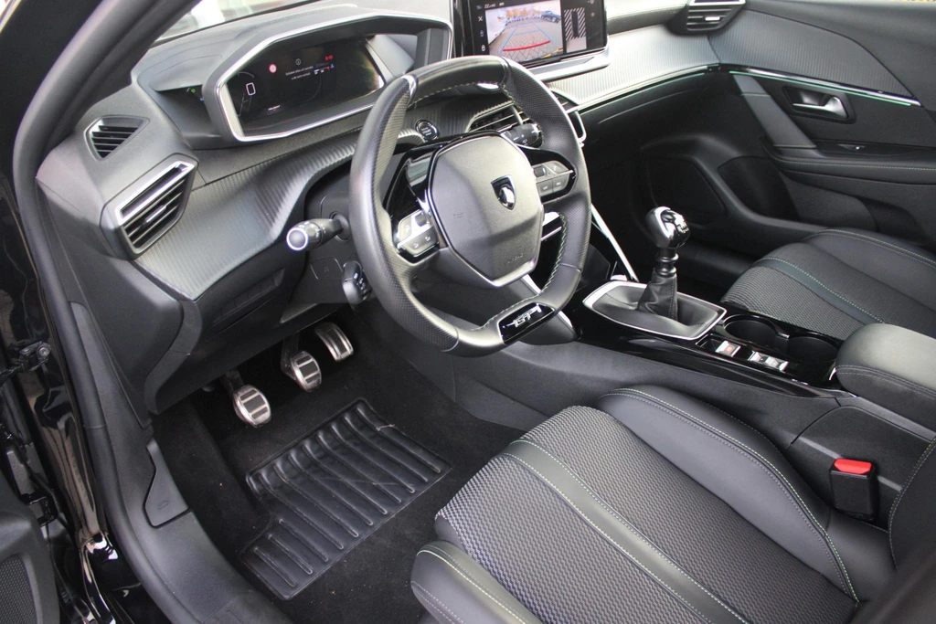 Peugeot 208 – foto 10