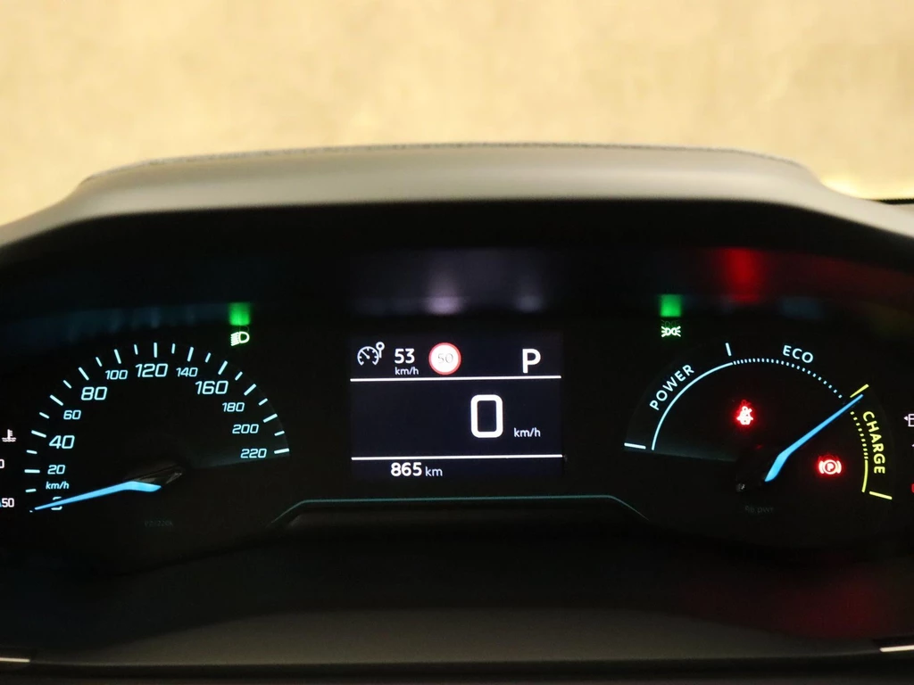 Peugeot 208 – foto 12