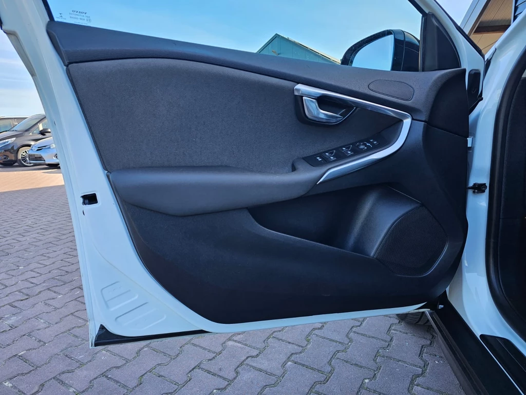 Volvo V40 – foto 38