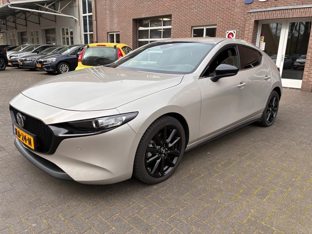 Mazda 3 – foto 1