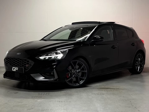 Ford Focus 2.3 EcoBoost ST-3 Pano Camera Recaro Navi Stoelv