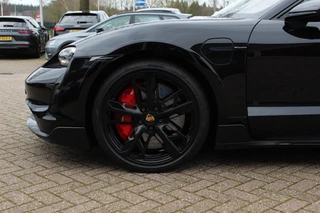 Porsche Taycan – thumbnail 18