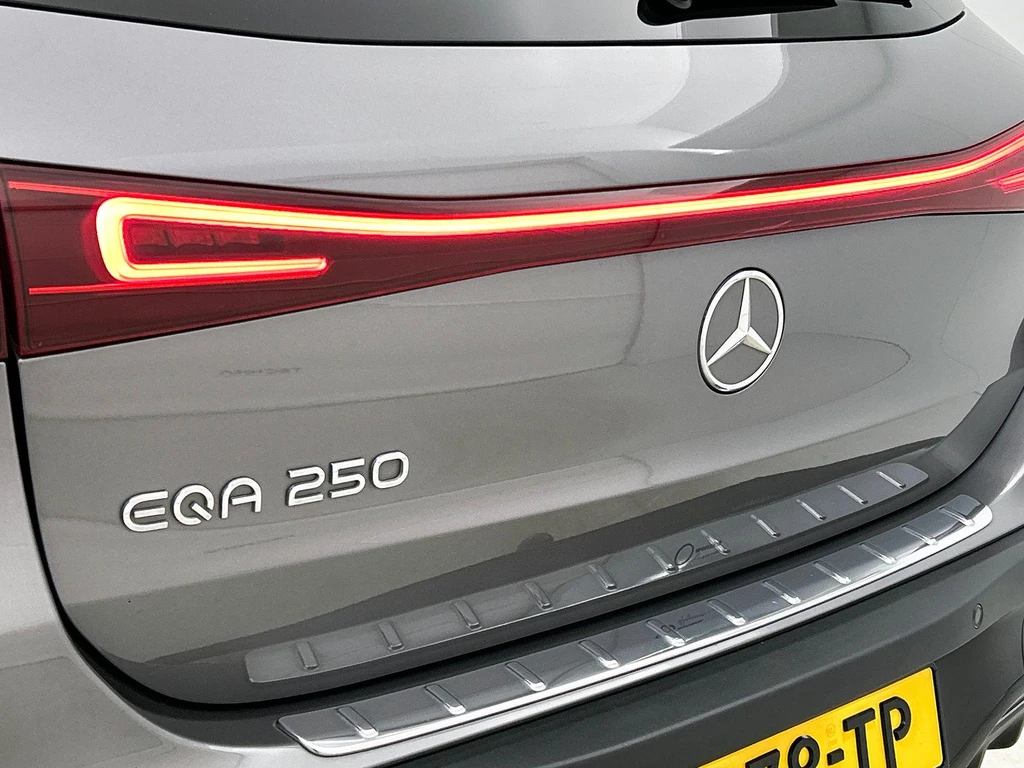 Mercedes-Benz EQA – foto 38