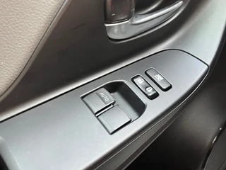 Toyota Yaris – thumbnail 14