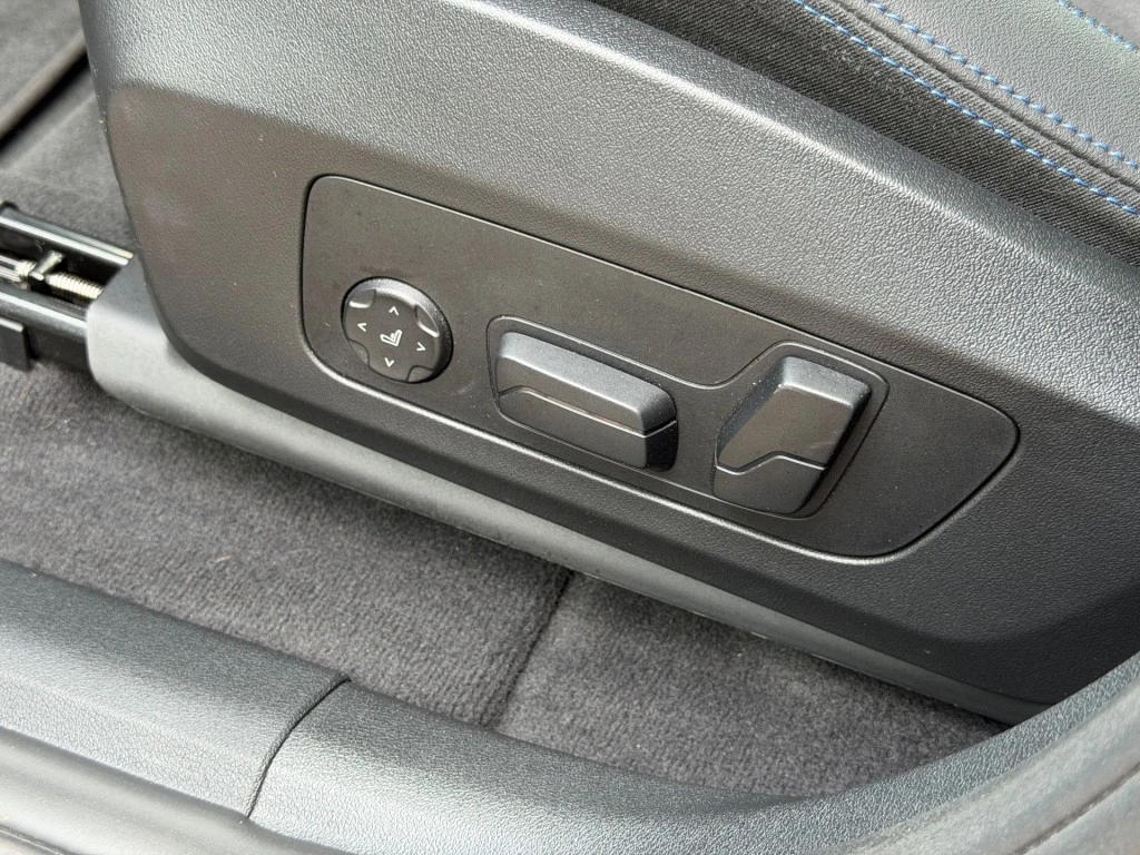 BMW iX1 – foto 32