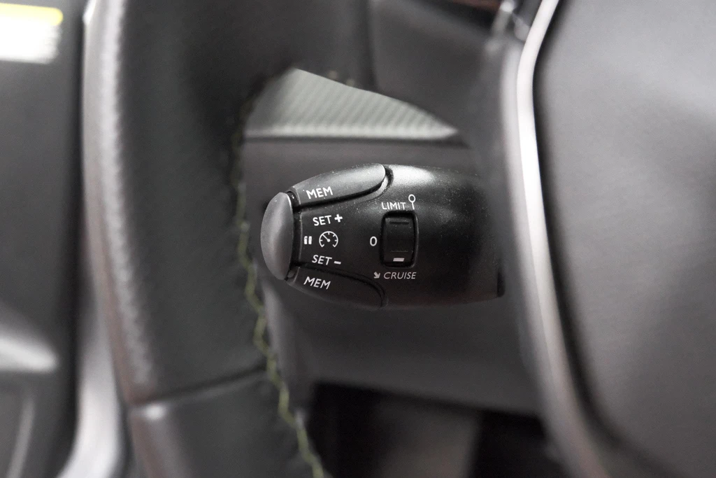 Peugeot e-208 – foto 17