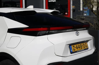 Toyota C-HR – thumbnail 3