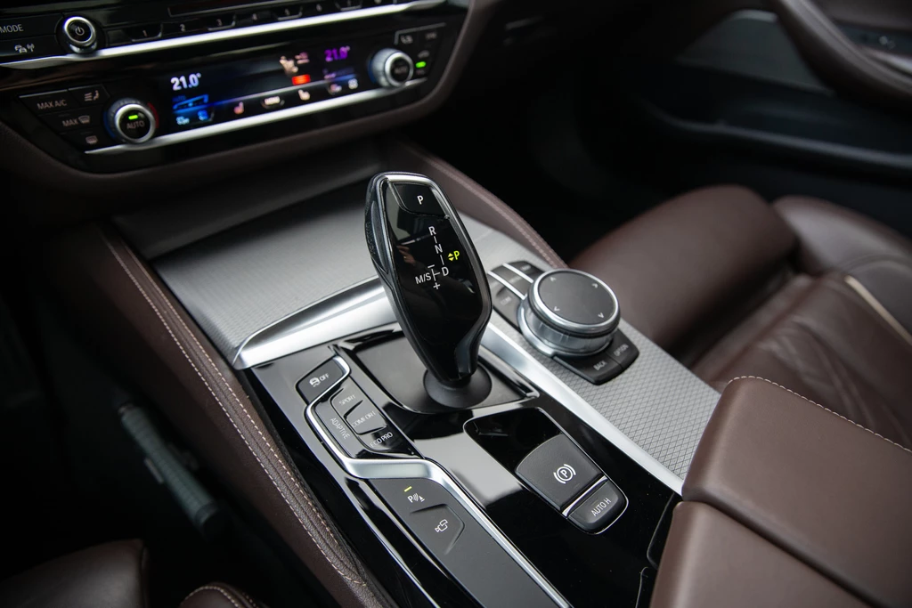 BMW 5 Serie – foto 14