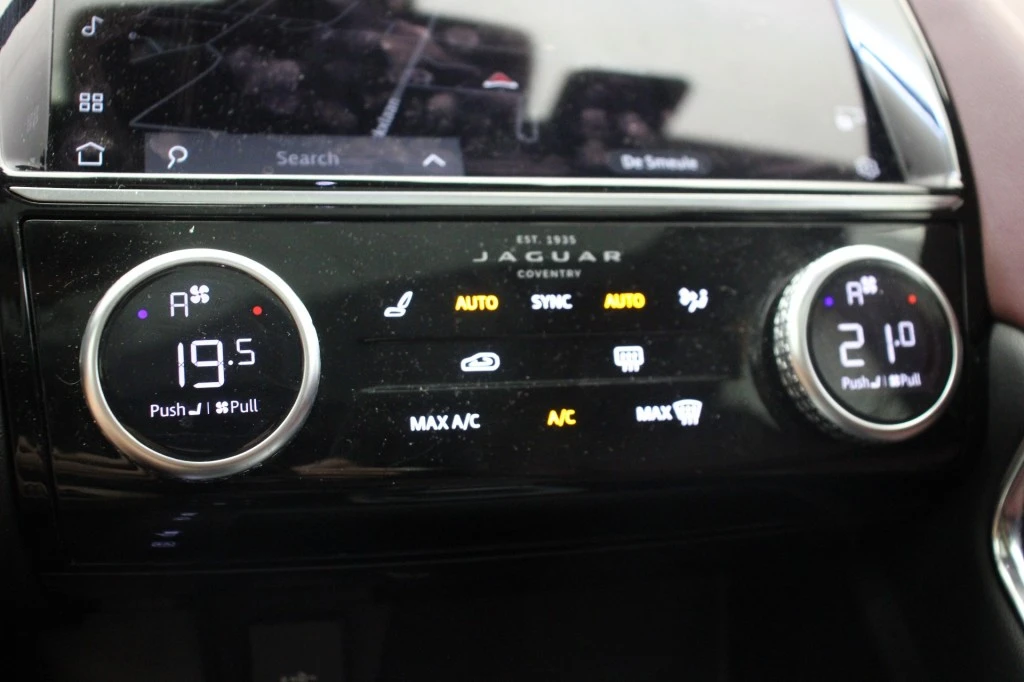 Jaguar E-PACE – foto 37