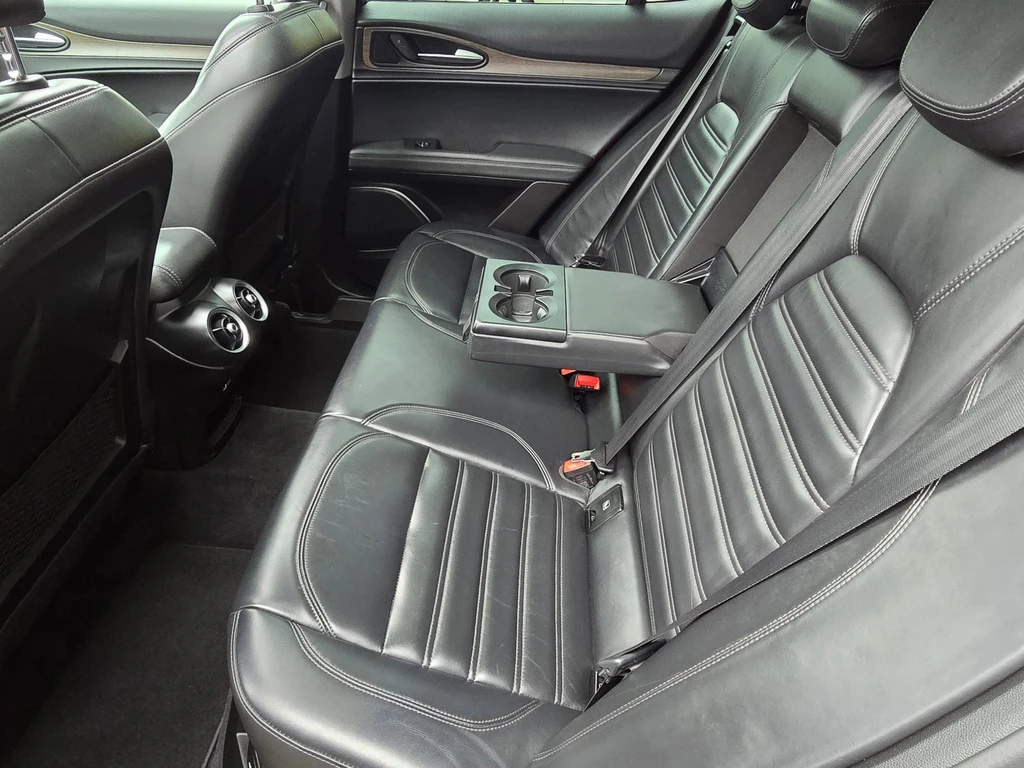Alfa Romeo Stelvio – foto 12