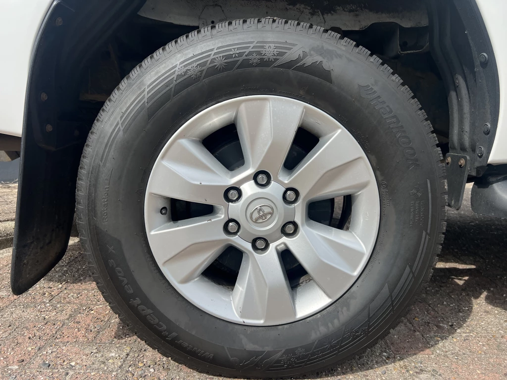 Toyota Hilux – foto 27