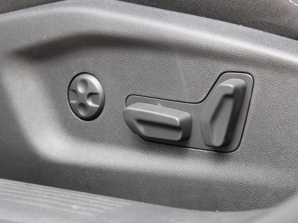 Peugeot 408 – foto 11